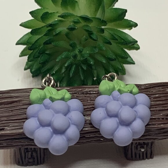 Grapes Earring, Fruit Earring, Funny Food Earring, Gift Idea, Fruit Jewelry - Picture 1 of 6